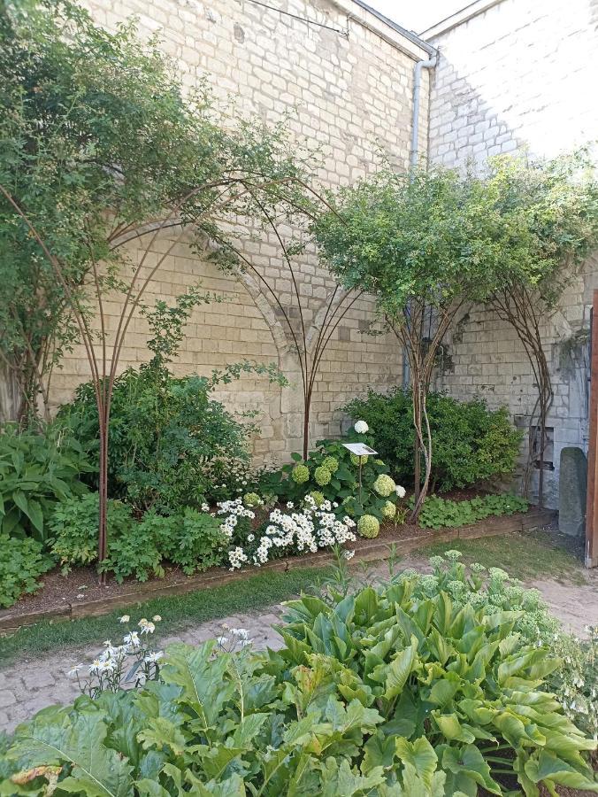 Le Logis Du Clocher Troyes Exterior photo